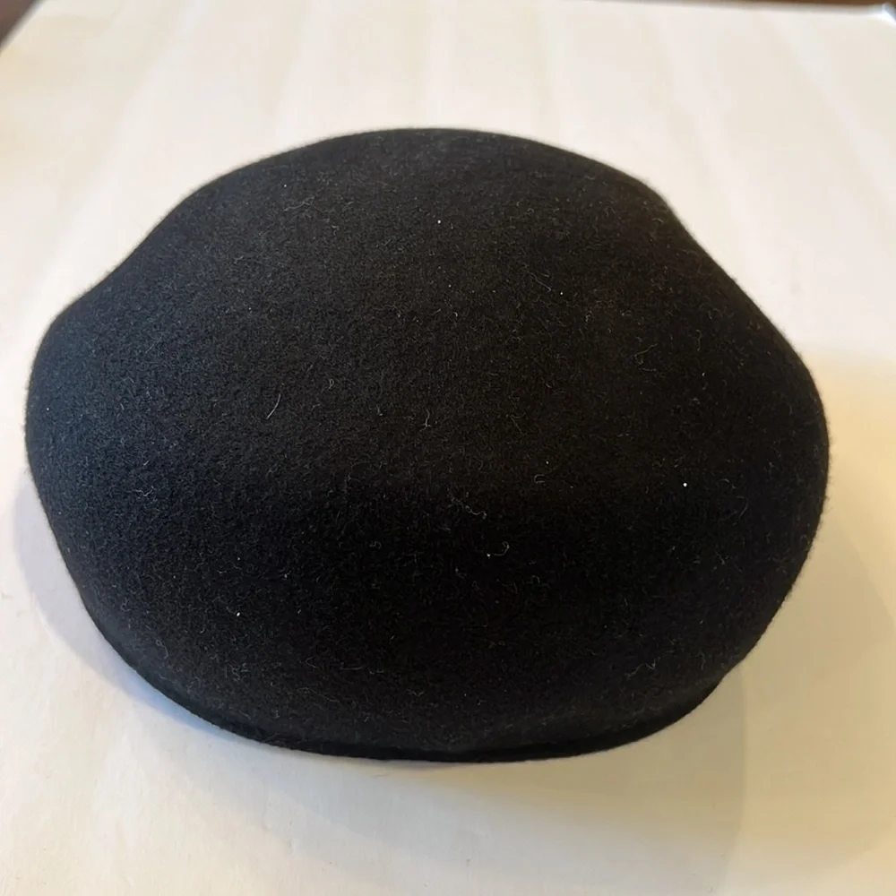 55 English flat cap 100% wool made in Italy color black like new